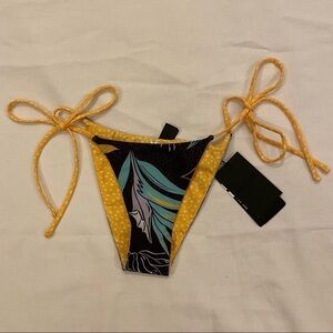 NWT~HURLEY Bikini Bottom Size Small
